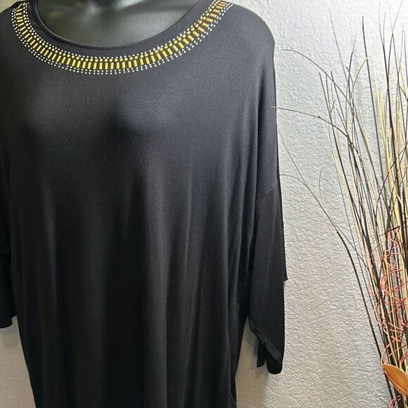 #287 Jacqueline Smith, black/gold and silver embellished tunic top size 2X - Picture 2 of 12